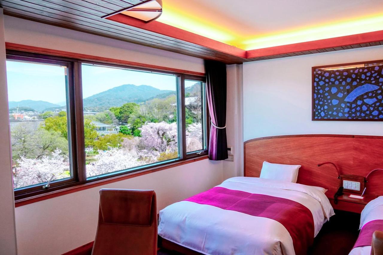 Hotel Chourakukan Kyoto Gion 長楽館 ภายนอก รูปภาพ