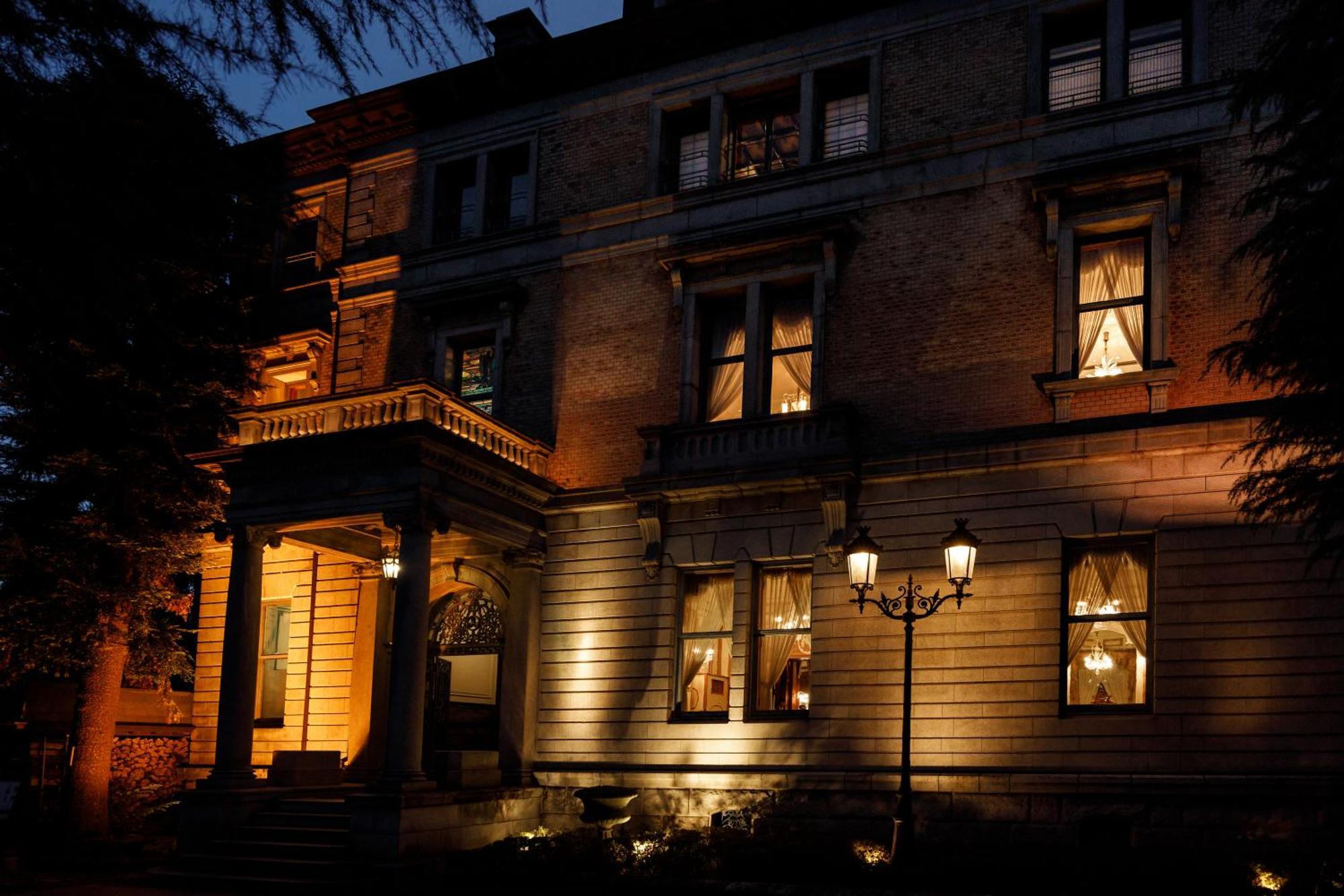 Hotel Chourakukan Kyoto Gion 長楽館 ภายนอก รูปภาพ