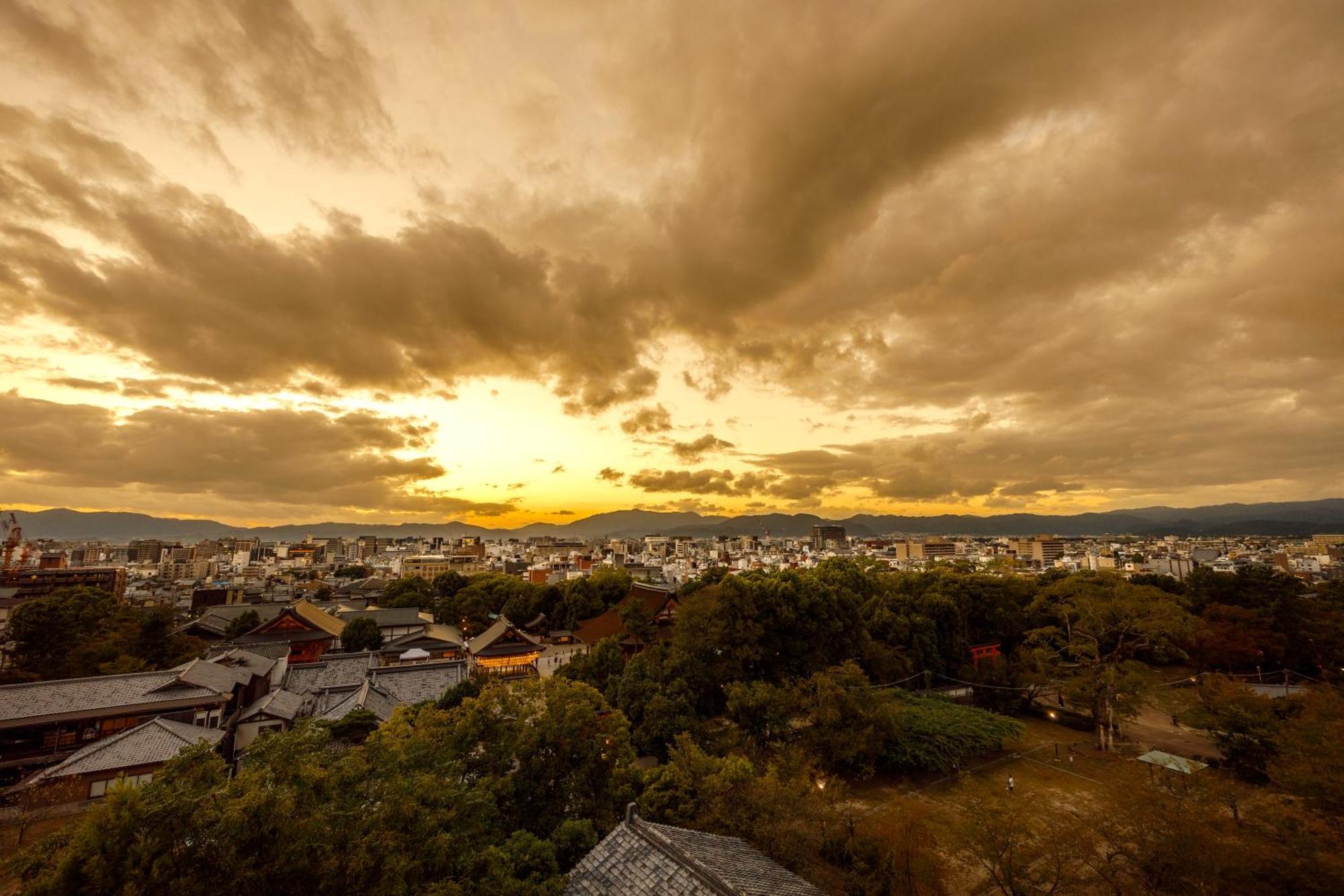 Hotel Chourakukan Kyoto Gion 長楽館 ภายนอก รูปภาพ